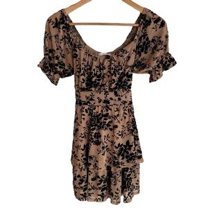 Shasa Floral Velvet Overlay Mini Dress Tunic Top Sz S Neutral Puff Sleeve Tiered